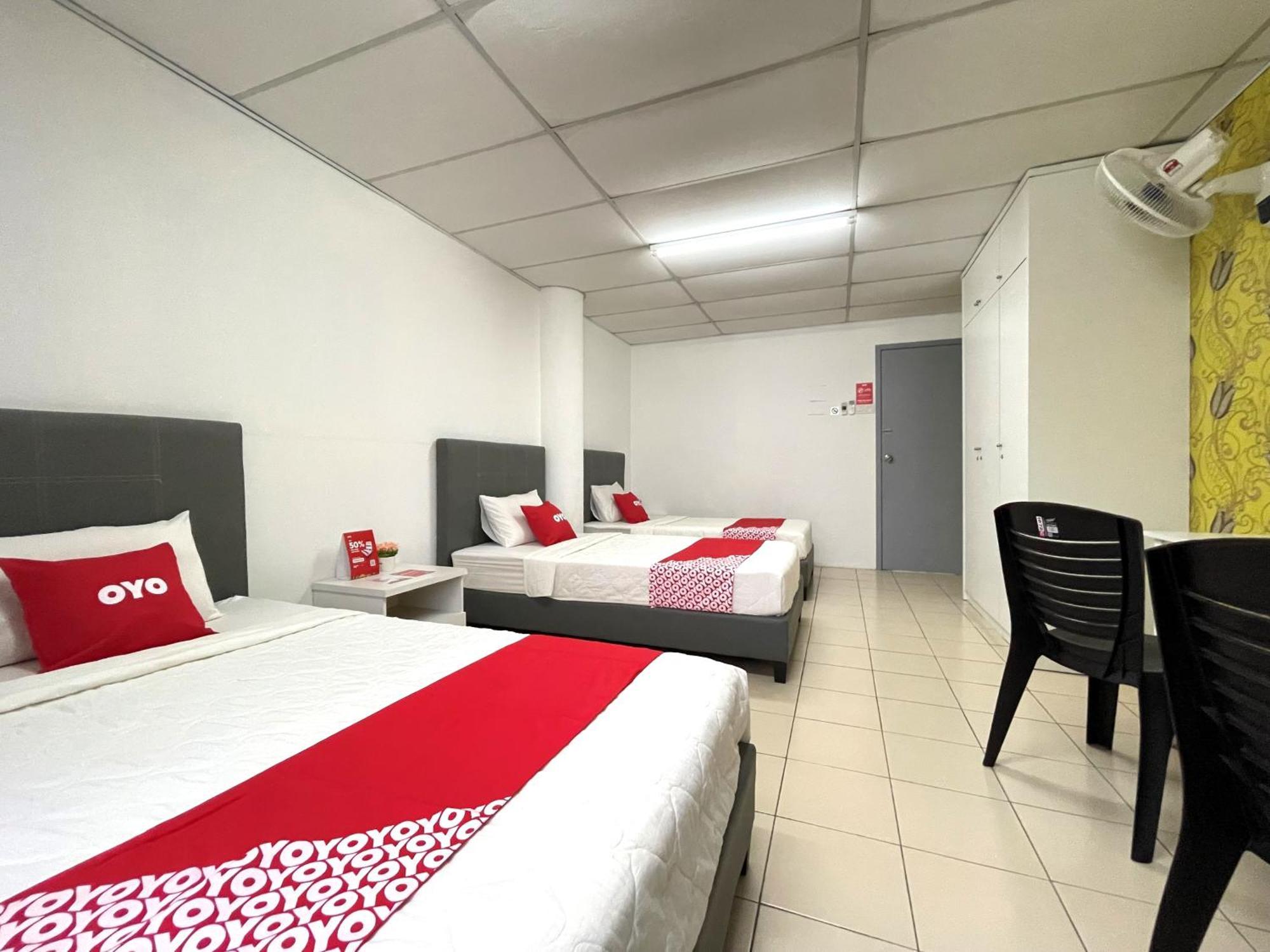 Oyo Home 90326 Wg Guest House George Town Extérieur photo