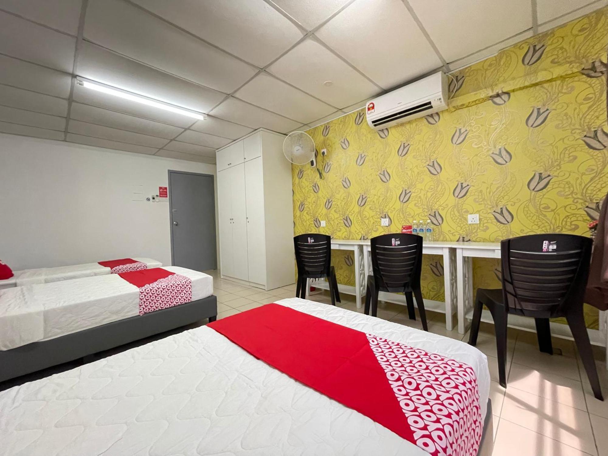 Oyo Home 90326 Wg Guest House George Town Extérieur photo