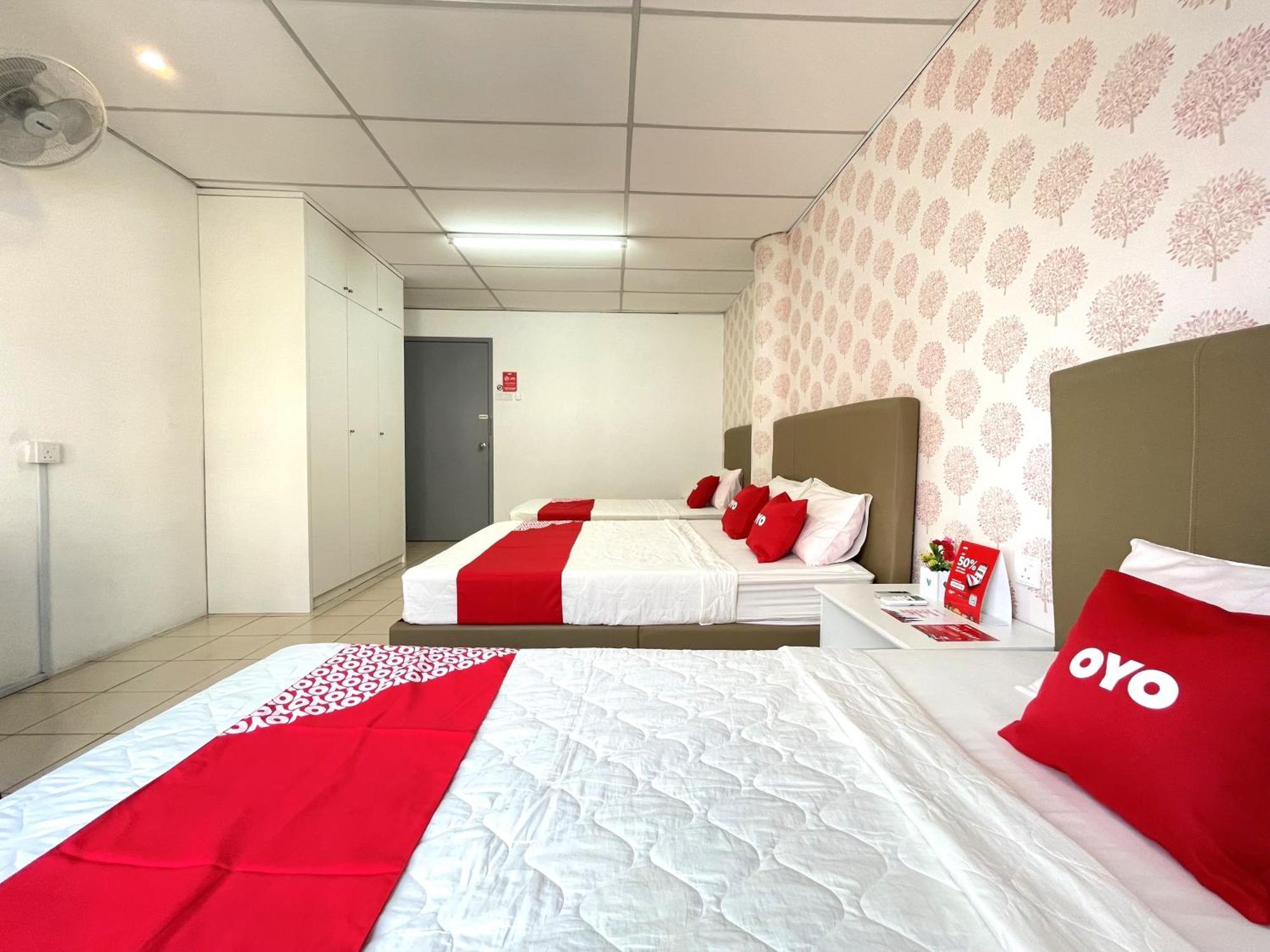 Oyo Home 90326 Wg Guest House George Town Extérieur photo