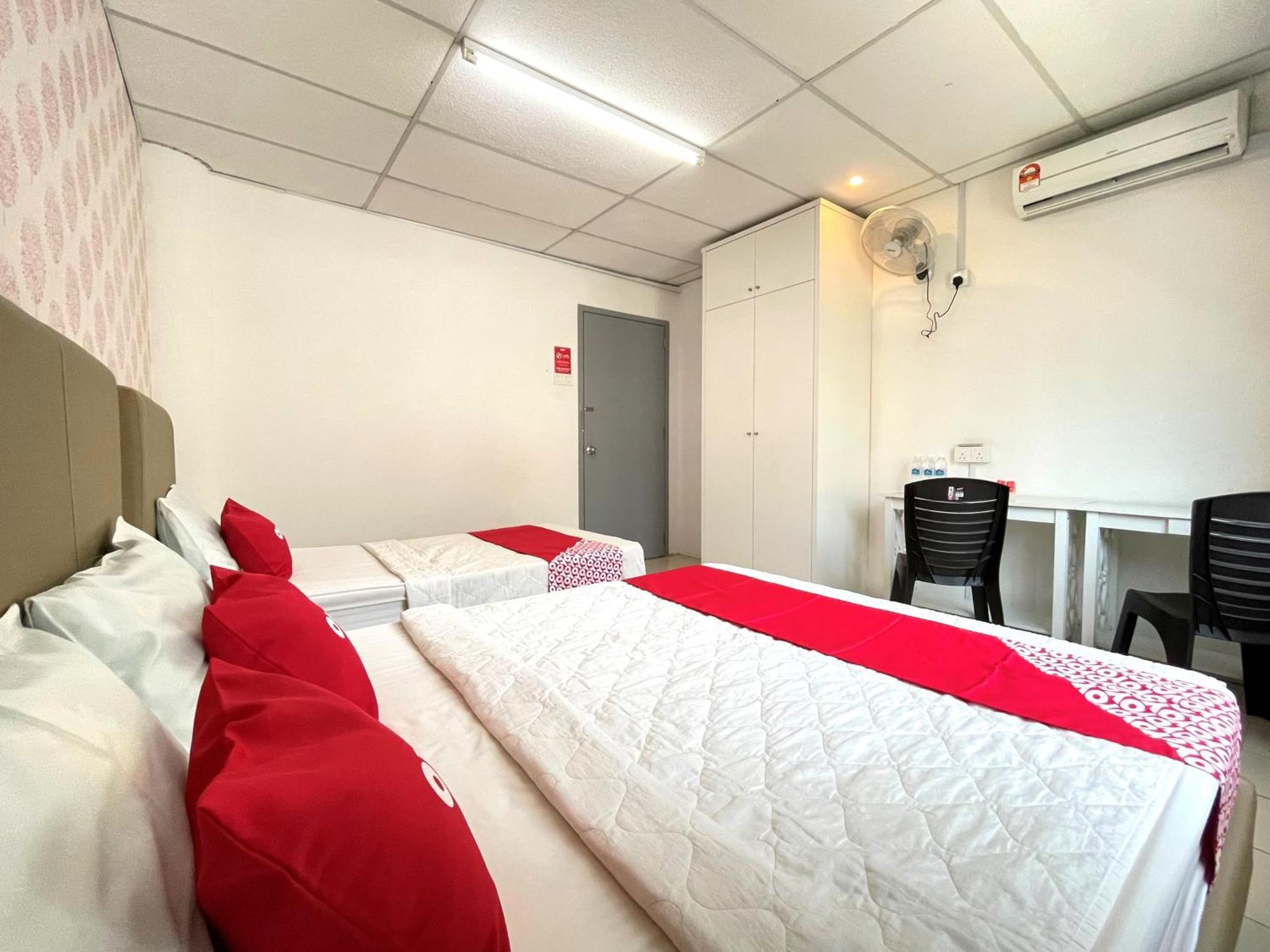 Oyo Home 90326 Wg Guest House George Town Extérieur photo