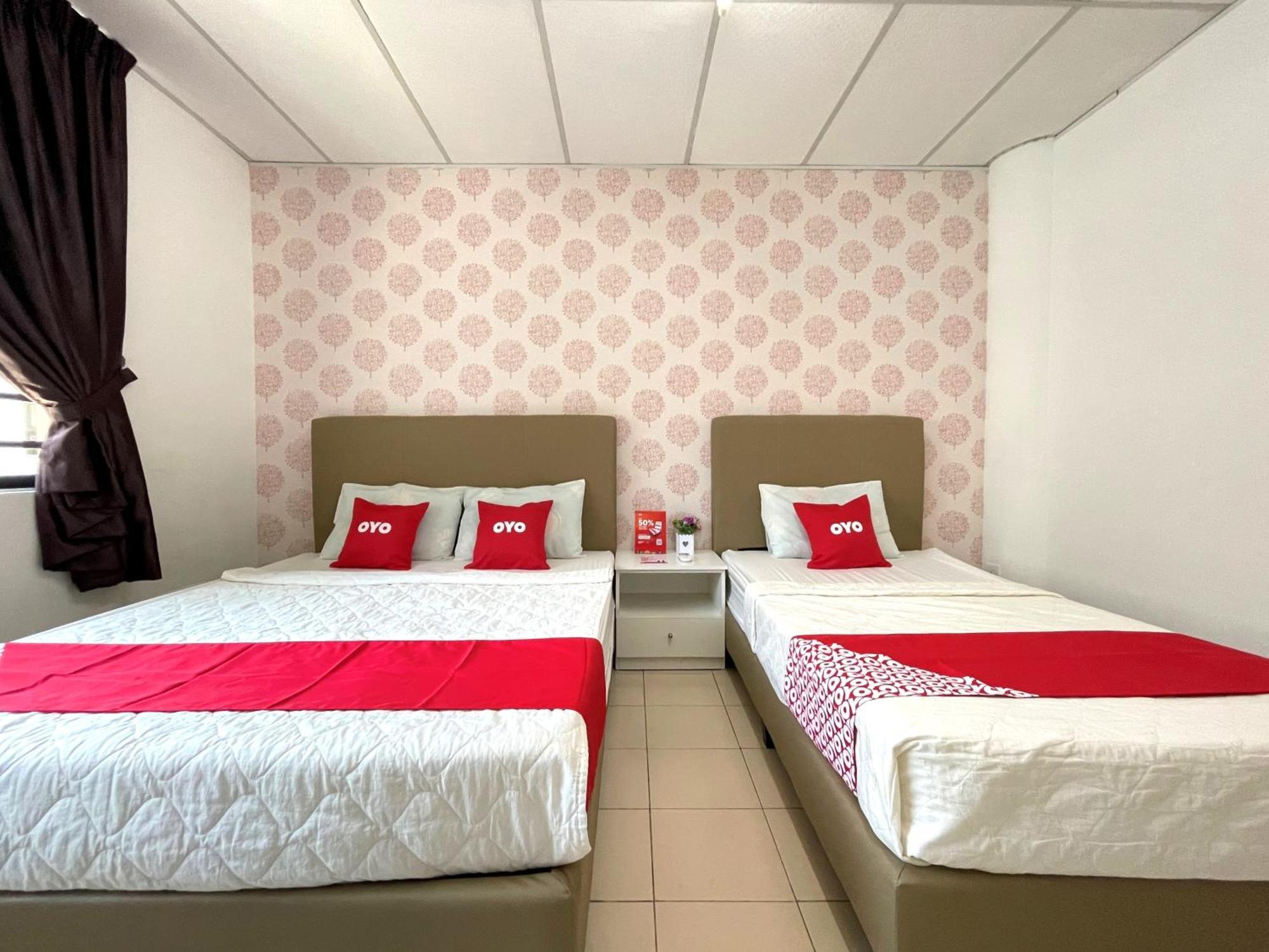 Oyo Home 90326 Wg Guest House George Town Extérieur photo
