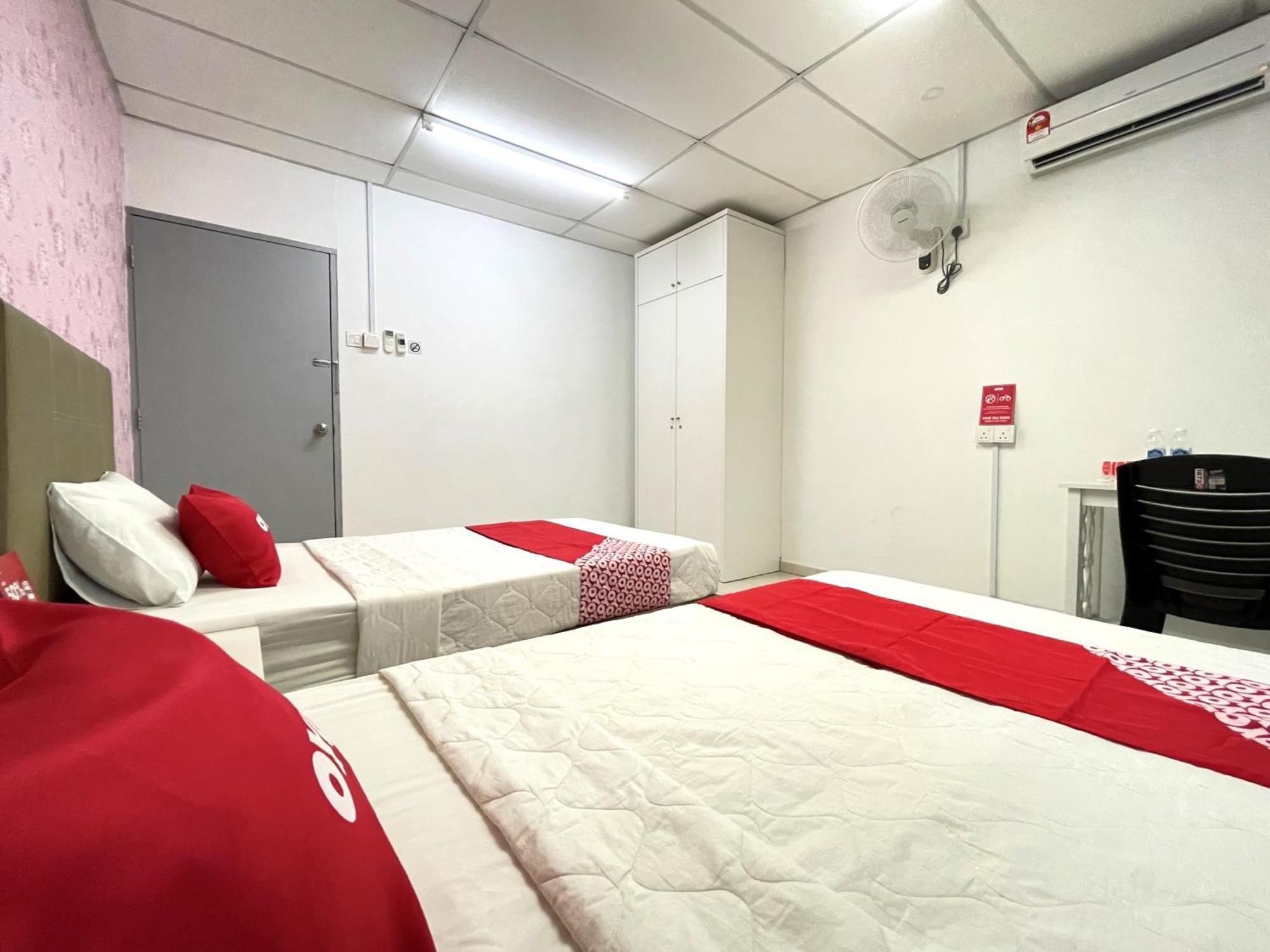 Oyo Home 90326 Wg Guest House George Town Extérieur photo